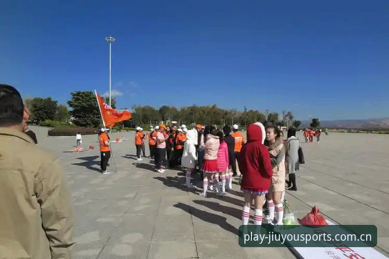 九游体育官方客户端 格拉利什皮克福德深夜狂欢事件:九游体育竞技平台深度评测